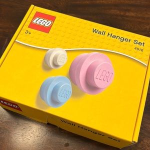 Lego wall hanger set